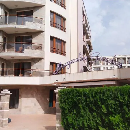 Apartment 102 Magnolia Gardens Sunny