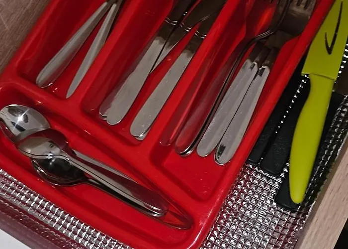 102 Magnolia Gardens Sunny Apartment *